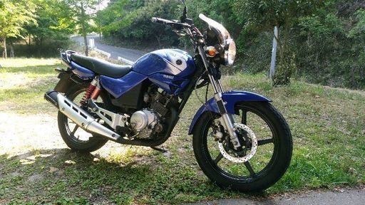 ヤマハ　YBR125