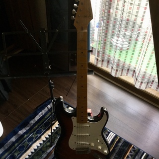 Fender Japan エレキギター ストラトキャスター サン...