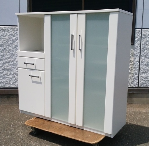 ニトリ レンジボード コパン 食器棚 キッチン収納 家電収納 スライド可能 通電確認済み ホワイトJM380)【取りに来られる方限定】