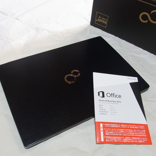 富士通ノートパソコン FMV LIFEBOOK UH90/L【取引中】 | gpsac.com.br