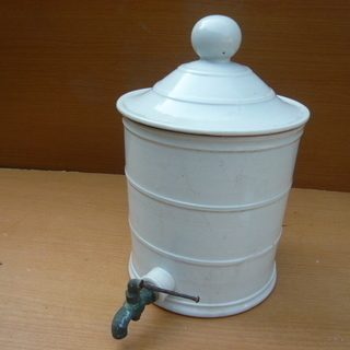 ウオータージャグ（給水タンク）陶器製