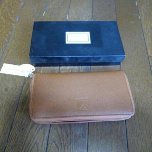 未使用の財布
