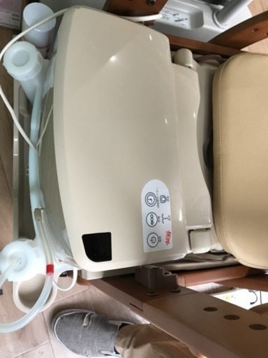 安寿シャワー付家具ポータブルトイレ