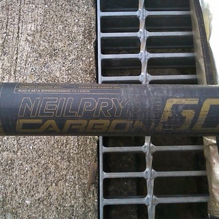 「別途一式商談中」　屋内保管　ニールプライド４６０カーボン６０マスト　他２ピース４６０カーボンマスト（ケース付）