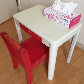 小さなお子様幼児の机と椅子《近隣の方限定でお届け可》