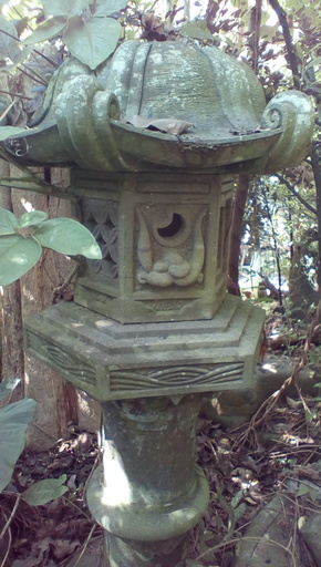 石灯ろう