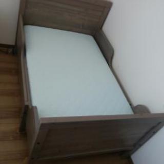 【取引中】IKEA伸縮ベッド&マット