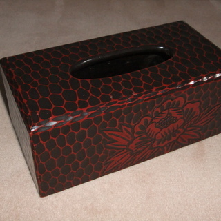 鎌倉彫　ティシュ―ボックス