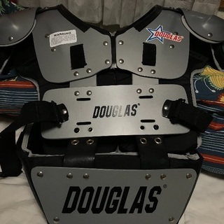 アメフト用 ダグラスデストロイヤー ショルダーパッド&ダグラス レガシー リブプロテクター