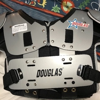 アメフト用 ダグラスデストロイヤー ショルダーパッド&ダグラス レガシー リブプロテクター
