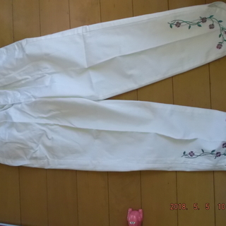 Mサイズ　白パンツ　２枚セット