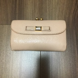 MIUMIU財布