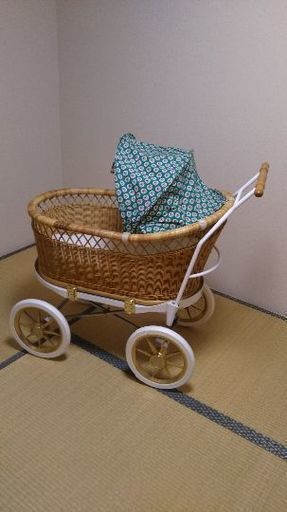 プスプス乳母車です