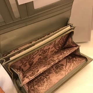 ヴィヴィアン長財布新品未使用