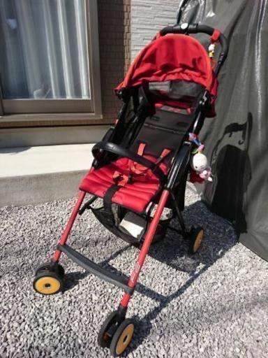 Combi F2plus AD-300ライジングレッド