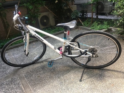 TREK 7.2 クロスバイク