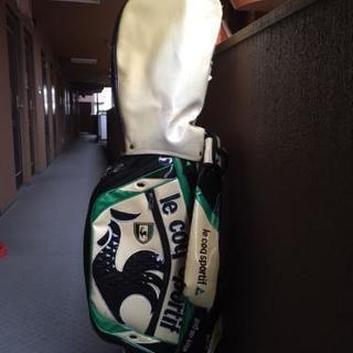 大幅値下げしました。Le Coq Sportifゴルフバッグとクラブセット