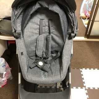 ベビーカー    ストッケスクート2  STOKKE