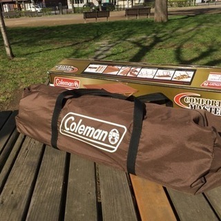 コールマン コンフォートマスター™ラウンジロールテーブル