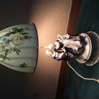 陶器人形付き 陶器電気スタンド