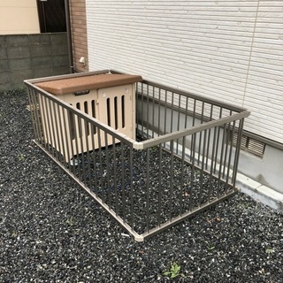 犬小屋、ケージ