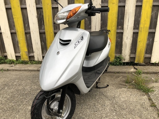 動画あり ピカピカで綺麗です すぐ乗れます タイヤ前後新品バッテリー新品 4サイクルJOGインジェクションでセル一発始動 シルバー レッツディオよりジョグ
