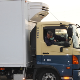 【千葉】限定求人！2トン車で30万以上!!2tトラックドライバー　建材運送 - 正社員