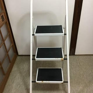 【踏み台・脚立】折り畳み式・階段式・３段