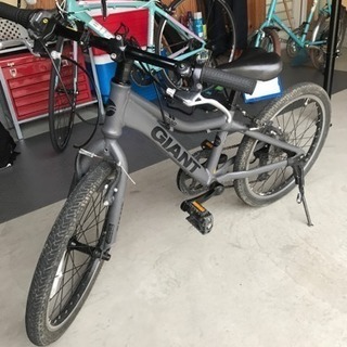 【大幅値下げ 再投稿】【子供 オシャレ自転車】GIANT 20c...