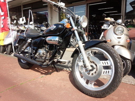 NO.2013 マグナ５０ (MAGNA) ４サイクル クラッチ付き4速ミッション スラッシュカットマフラー　シーシーバー　☆彡