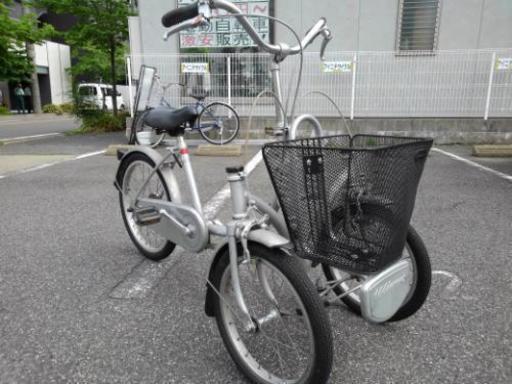 中古自転車１５０（防犯登録６００円無料） ブリヂストン　ミンナ MN-1　大人用３輪車　前1６インチ　後１８インチ　ギヤなし　身長１２１㎝から