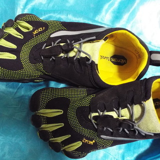 vibram five fingers ビブラム ファイブフィンガーズ