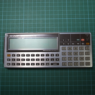 ポケットコンピューター　PC-1360