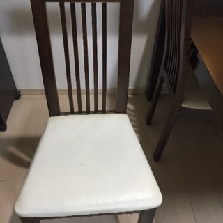 IKEA ダイニングテーブル＋椅子4脚