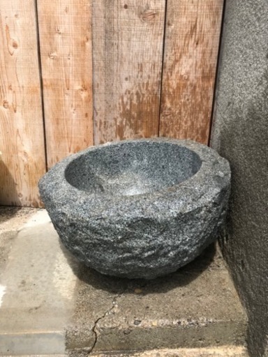 餅つき用 石臼  めっちゃデカくて重いです〜