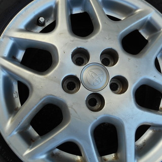 中古タイヤ　ブリジストンNEXTRY深溝195/65R15 トヨタビスタアルデオ純正アルミ付き　4本セット