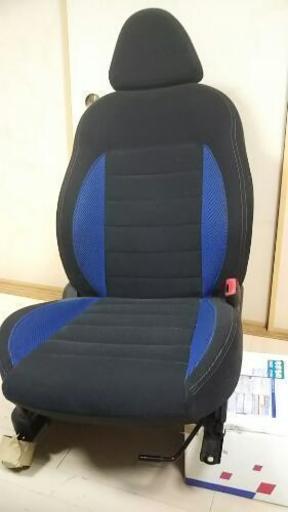 日産 AK12 K12 マーチ 12SR フロント シート 運転席 助手席 左右 クレー系＆青系 穴破れなし 比較的キレイ 良好