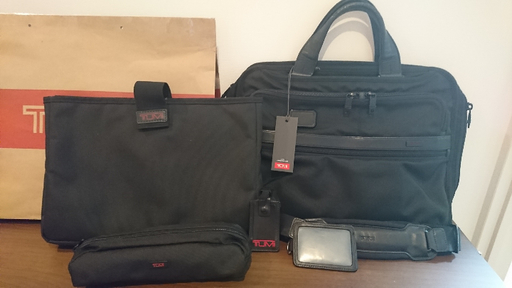 TUMI ALPHA2 26108D2 現行モデル （純正付属品セット付）