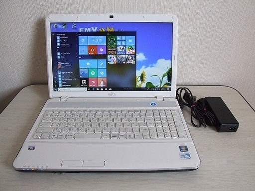 Fujitsu FMV-BIBLO AH42/D ノートパソコ