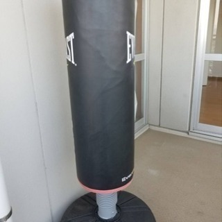 サンドバック譲ります！！