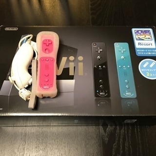 Wii本体＋WiiSportsリゾート＋リモコン3本＋ヌンチャク2本