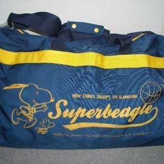 スヌーピーのスポーツバッグ　中古美品、ソフトバッグで大容量。