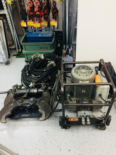 ハンドウォールクラッシャー　ROCKY油圧ポンプD4SGS-ADB-700-8-200　解体作業機械　200V　中古セット 【リライズ野田愛宕店】【引取限定】【中古品】１点限り早い者勝ち！