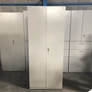 大きめ書庫　工具などの整理棚にも使えます