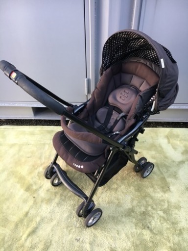 コンビ☆軽量＆ハイシート☆両対面 ベビーカー☆メチャカルファーストα エッグショック BB-400☆スプラッシュブラック☆清掃済み♫