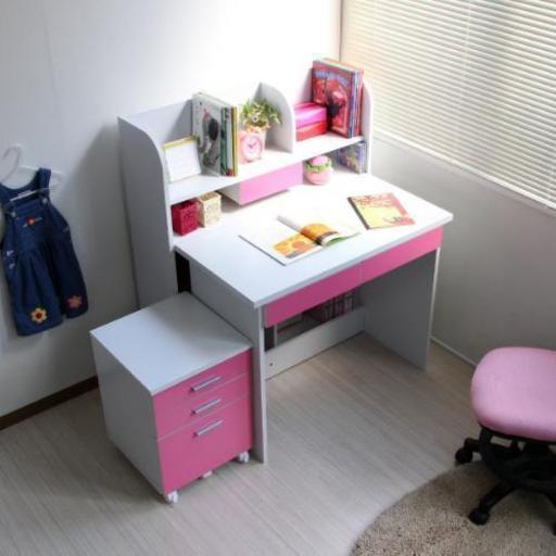 かわいいピンクのデスク★新品