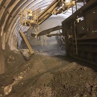 加藤工業 トンネル作業員募集の画像
