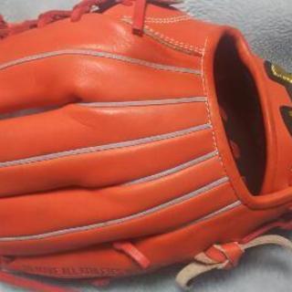 アンダーアーマー軟式用グラブ