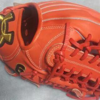 アンダーアーマー軟式用グラブ