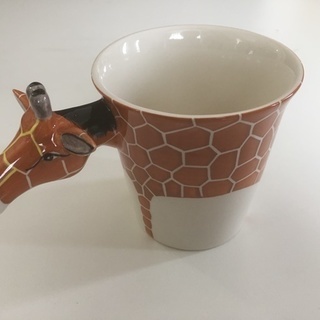 （新品）キリンのハンドメイド・マグカップ